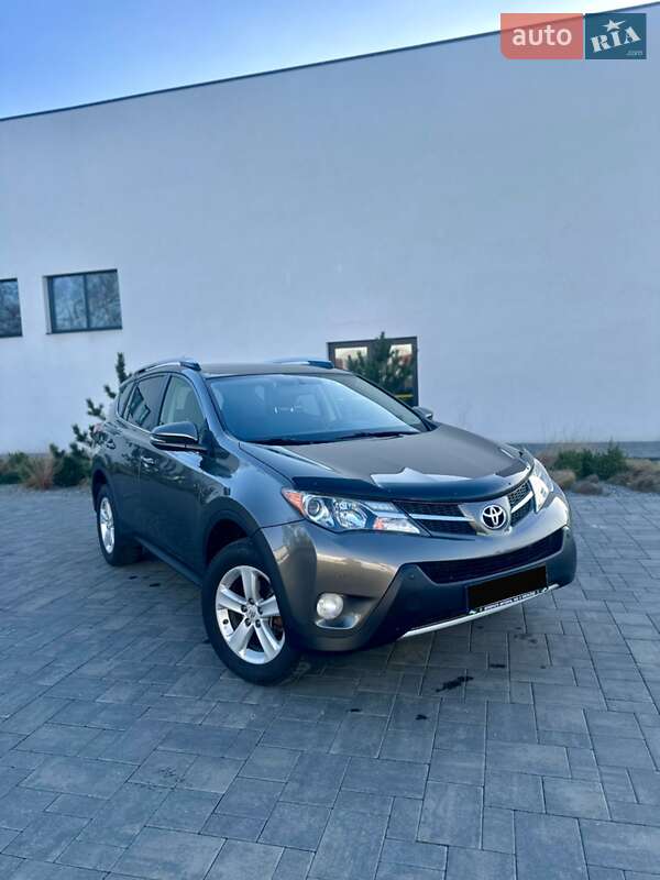 Toyota RAV4 2014