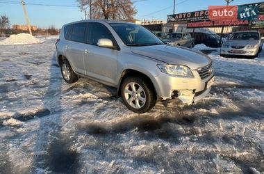 Позашляховик / Кросовер Toyota RAV4 2011 в Прилуках