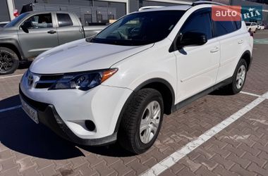 Позашляховик / Кросовер Toyota RAV4 2014 в Києві