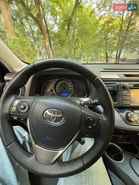 Внедорожник / Кроссовер Toyota RAV4 2013 в Борисполе