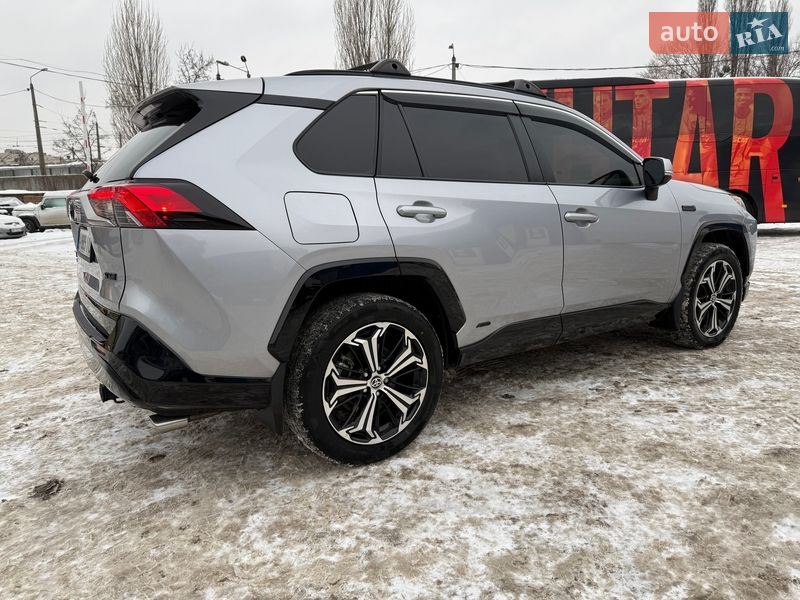 Внедорожник / Кроссовер Toyota RAV4 2023 в Киеве