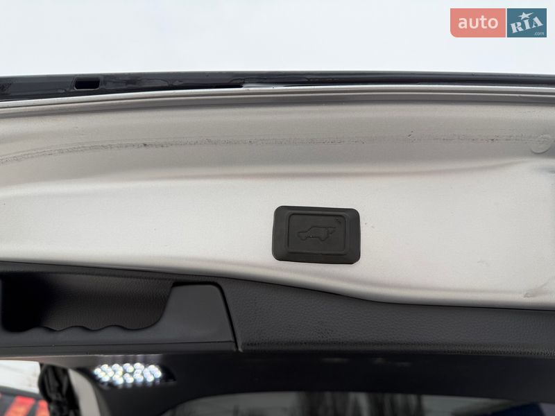 Внедорожник / Кроссовер Toyota RAV4 2023 в Киеве