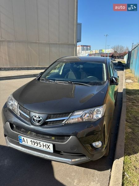 Внедорожник / Кроссовер Toyota RAV4 2013 в Борисполе