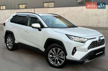 Позашляховик / Кросовер Toyota RAV4 2023 в Києві