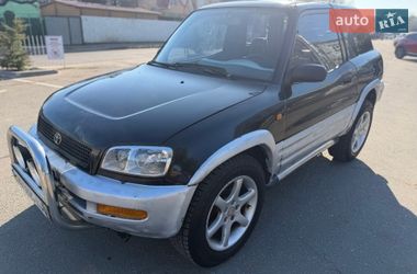 Позашляховик / Кросовер Toyota RAV4 1994 в Одесі