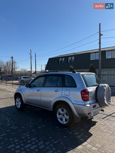 Toyota RAV4 2005