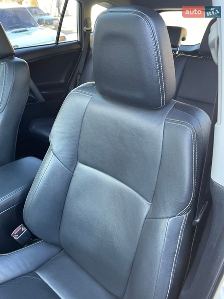 Внедорожник / Кроссовер Toyota RAV4 2018 в Полтаве