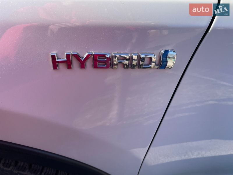 Внедорожник / Кроссовер Toyota RAV4 2018 в Полтаве