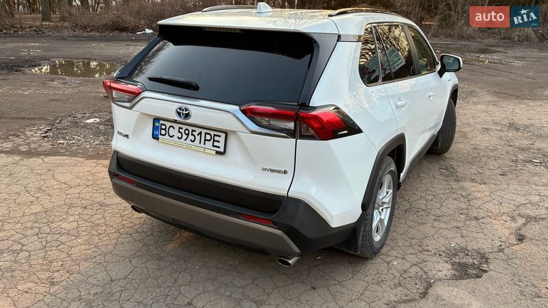Внедорожник / Кроссовер Toyota RAV4 2020 в Львове