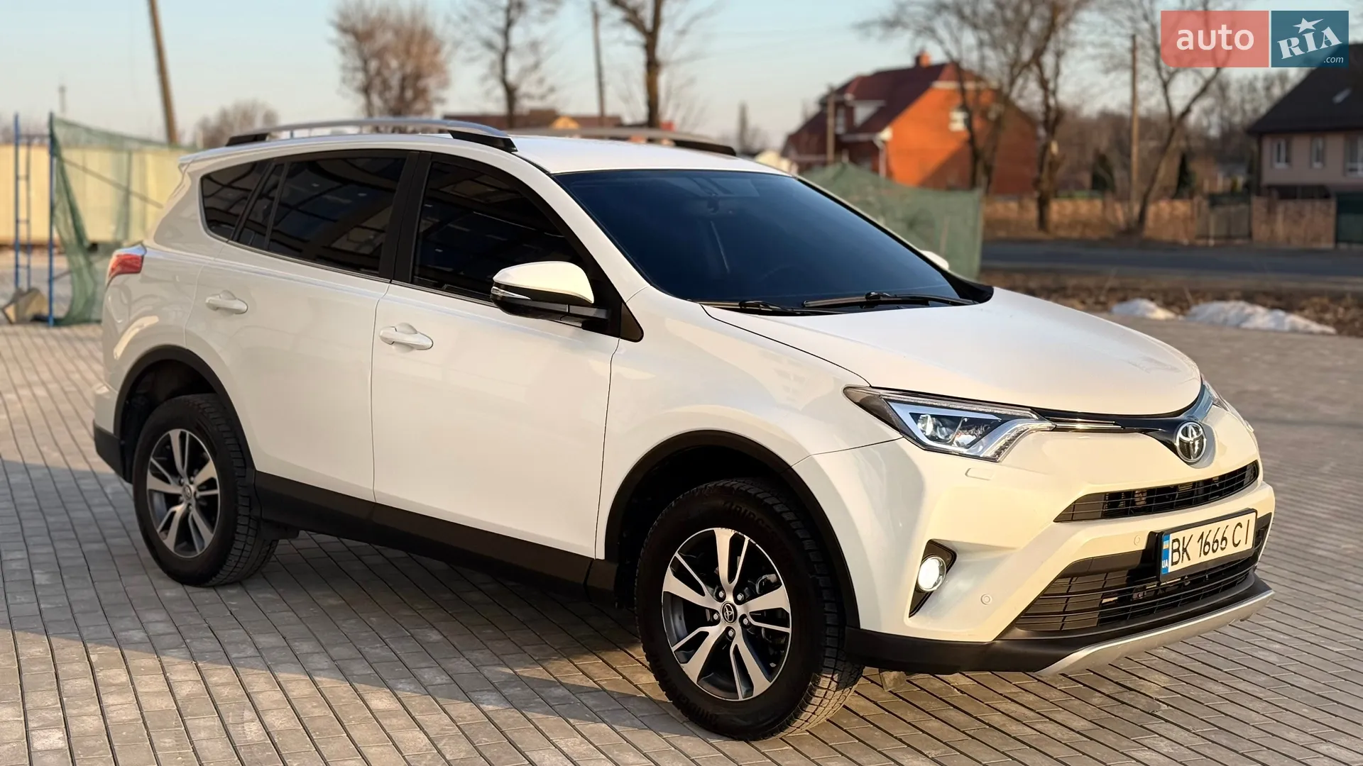 2016 Toyota RAV 4 - мініатюра 12