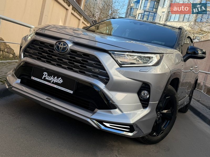 Внедорожник / Кроссовер Toyota RAV4 2021 в Одессе