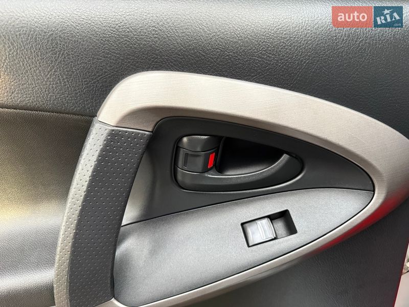 Внедорожник / Кроссовер Toyota RAV4 2007 в Киеве фото 35 Внедорожник / Кроссовер Toyota RAV4 2007 в Киеве