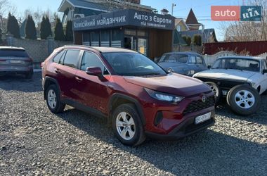 Внедорожник / Кроссовер Toyota RAV4 2021 в Хмельницком