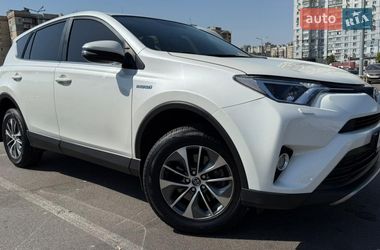 Позашляховик / Кросовер Toyota RAV4 2018 в Києві