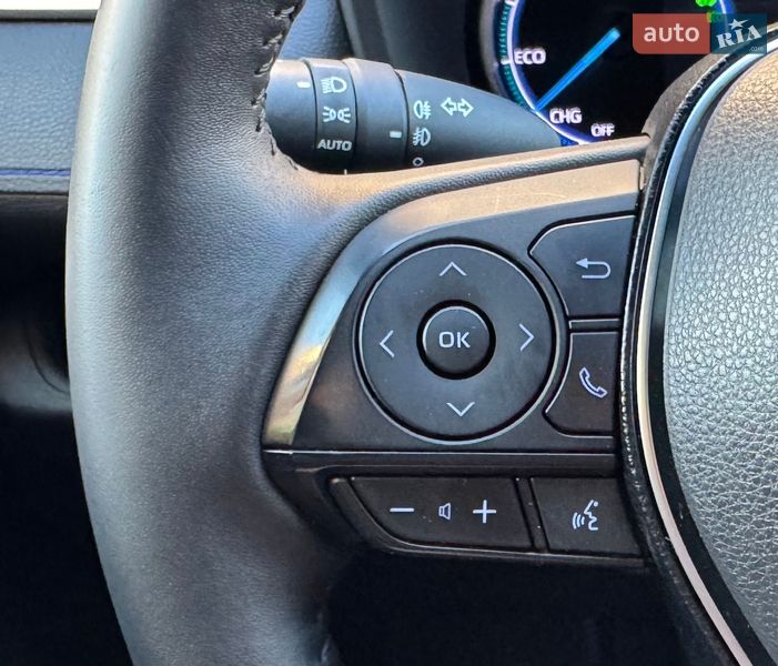 Внедорожник / Кроссовер Toyota RAV4 2020 в Киеве