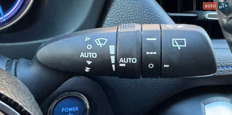 Внедорожник / Кроссовер Toyota RAV4 2020 в Киеве