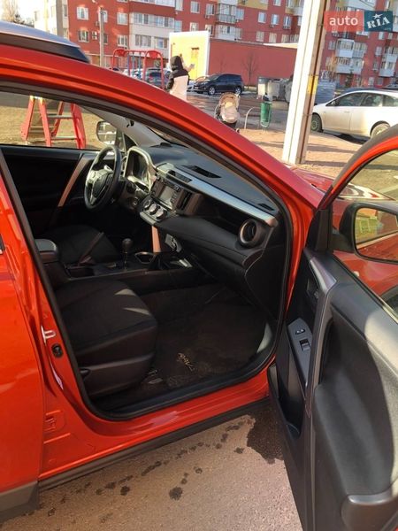 Внедорожник / Кроссовер Toyota RAV4 2016 в Харькове