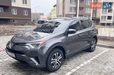 Позашляховик / Кросовер Toyota RAV4 2016 в Обухові