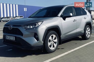 Позашляховик / Кросовер Toyota RAV4 2018 в Сумах