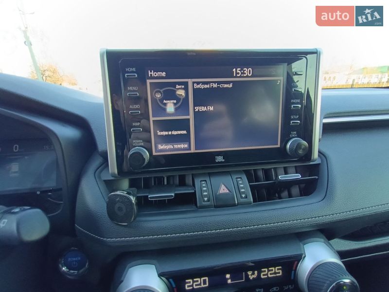 Позашляховик / Кросовер Toyota RAV4 2020 в Рівному