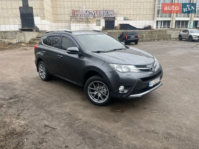 Toyota RAV4 2013