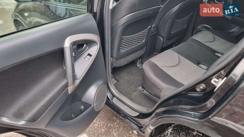 Внедорожник / Кроссовер Toyota RAV4 2006 в Кропивницком