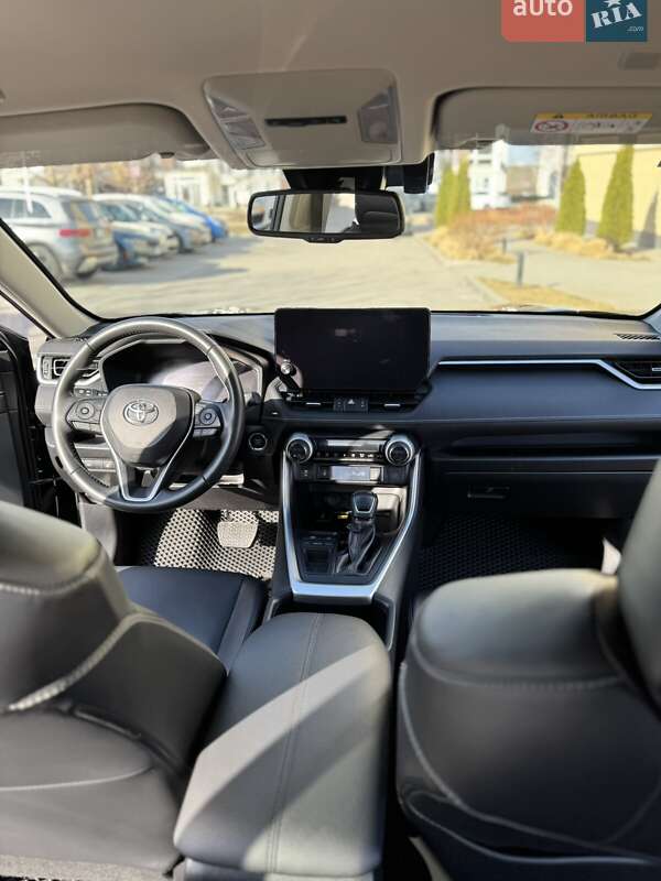 Внедорожник / Кроссовер Toyota RAV4 2023 в Киеве фото 16 Внедорожник / Кроссовер Toyota RAV4 2023 в Киеве