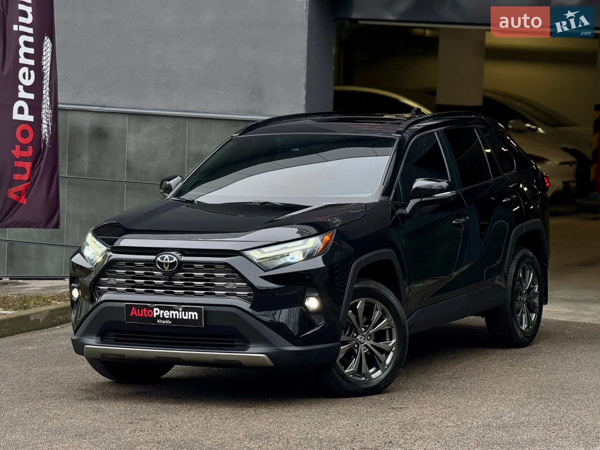 Toyota RAV 4 V (XA50)