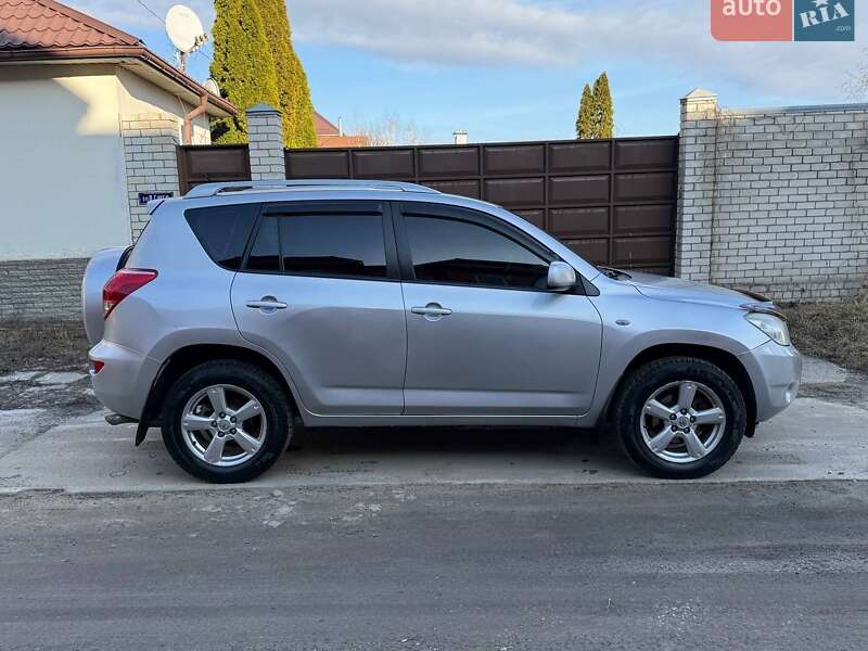 Позашляховик / Кросовер Toyota RAV4 2007 в Харкові