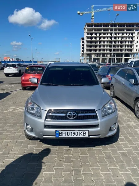 Toyota RAV4 2010