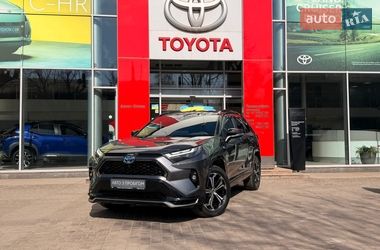 Внедорожник / Кроссовер Toyota RAV4 2023 в Кривом Роге