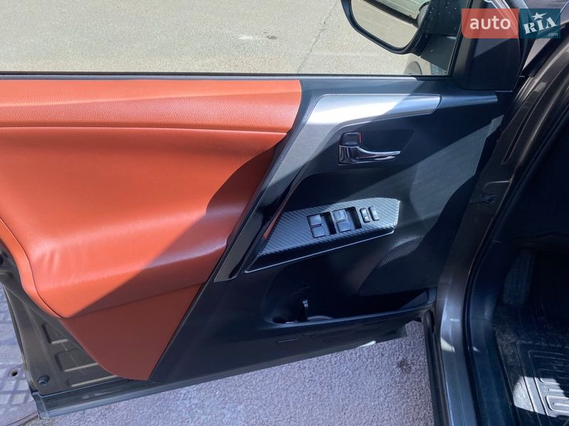 Внедорожник / Кроссовер Toyota RAV4 2013 в Житомире