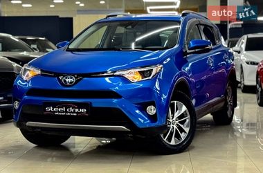 Позашляховик / Кросовер Toyota RAV4 2017 в Миколаєві