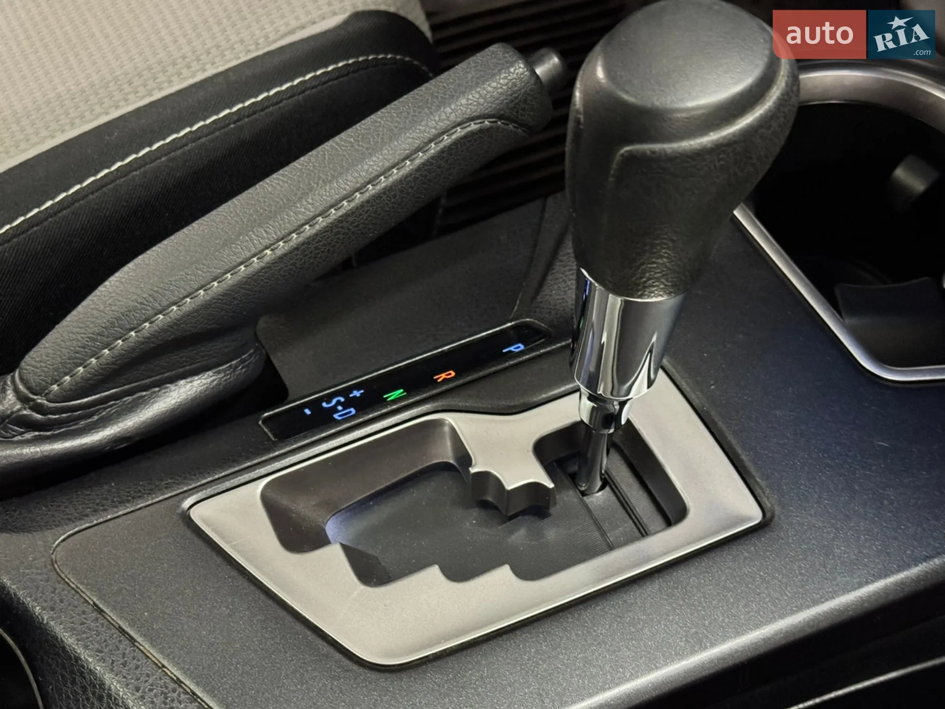 2017 Toyota RAV 4 - мініатюра 25