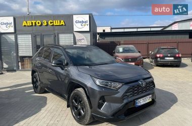 Внедорожник / Кроссовер Toyota RAV4 2021 в Львове