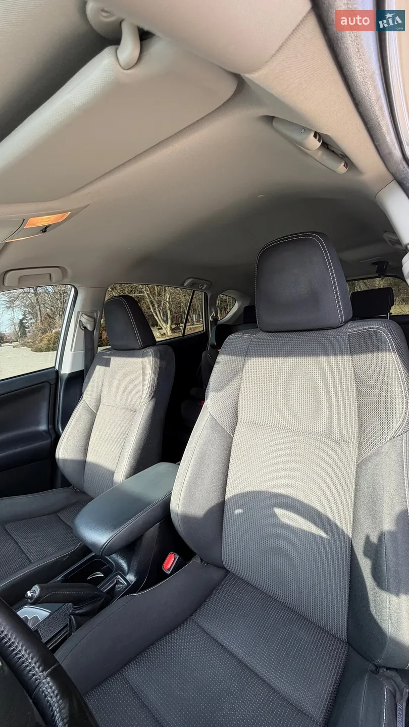 2015 Toyota RAV 4 - мініатюра 10