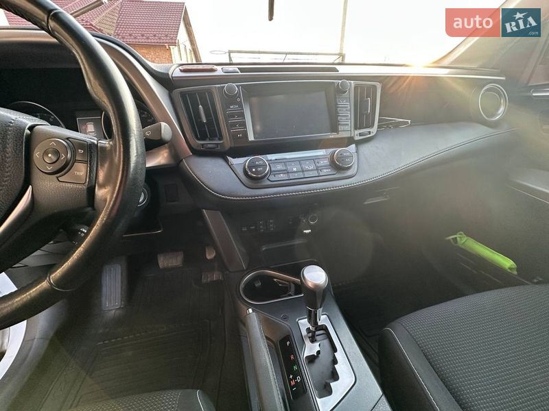 Позашляховик / Кросовер Toyota RAV4 2017 в Дрогобичі