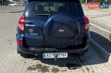 Внедорожник / Кроссовер Toyota RAV4 2007 в Ужгороде