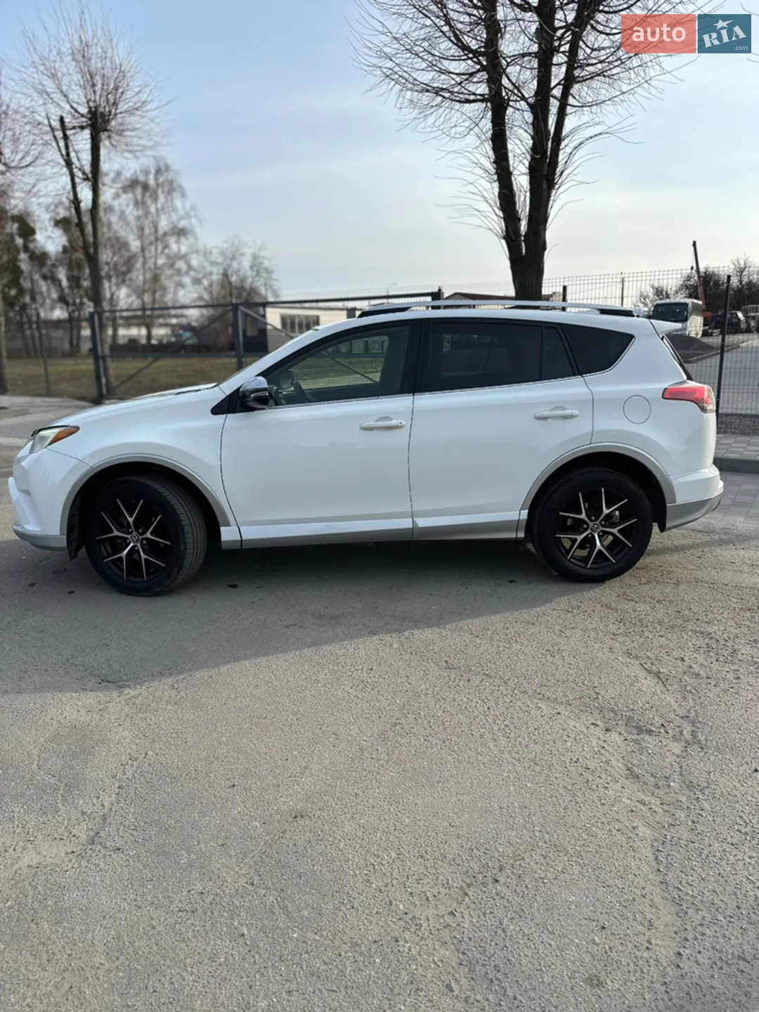 2016 Toyota RAV 4 - мініатюра 3
