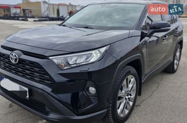Внедорожник / Кроссовер Toyota RAV4 2020 в Харькове
