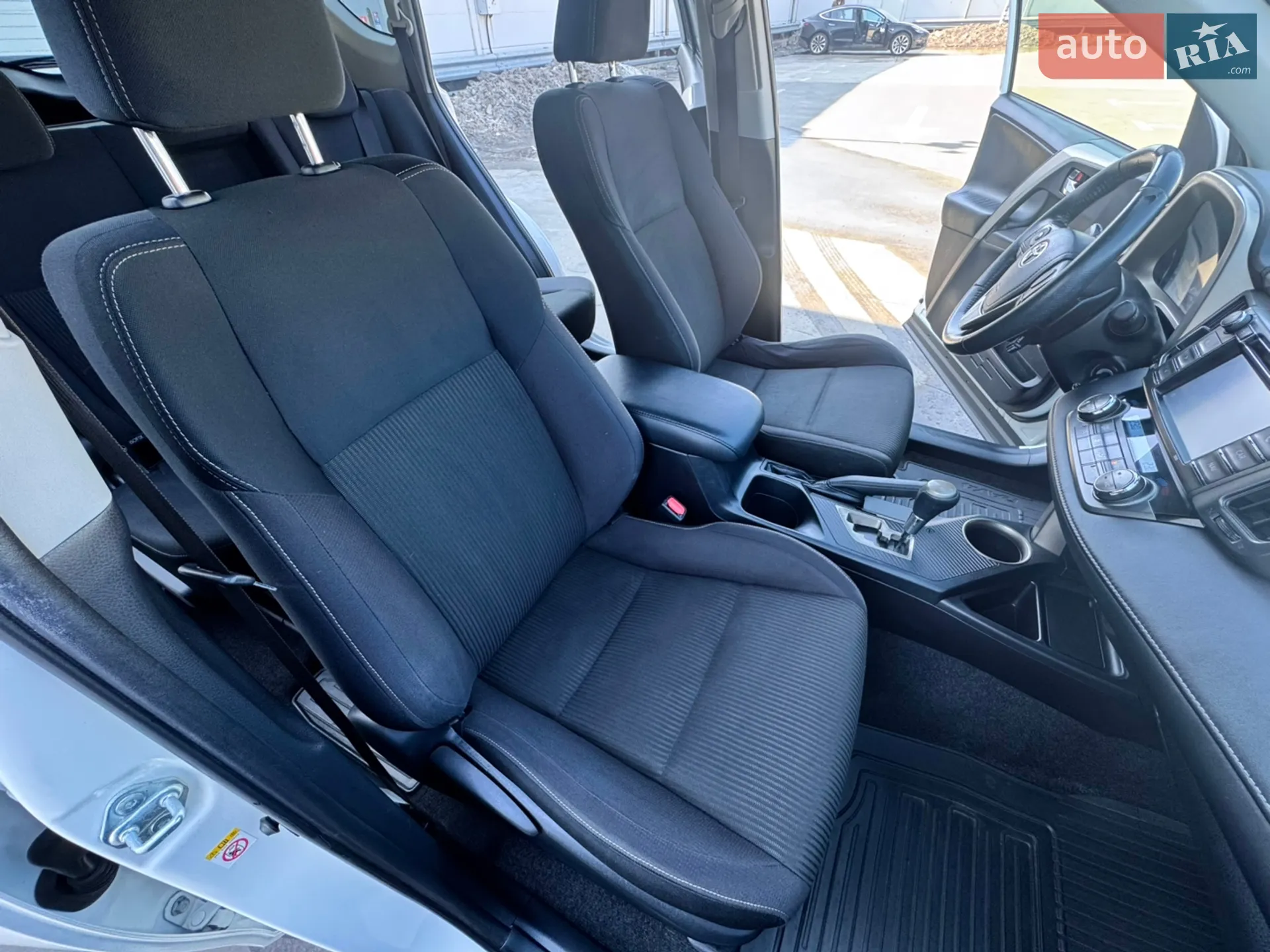 2014 Toyota RAV 4 - мініатюра 29
