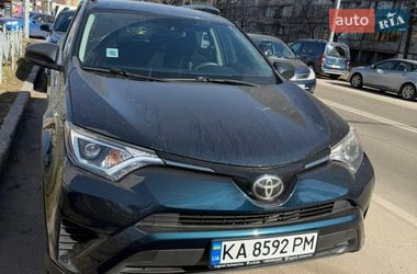 Позашляховик / Кросовер Toyota RAV4 2016 в Києві