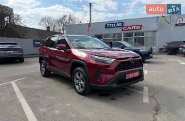 Внедорожник / Кроссовер Toyota RAV4 2022 в Киеве