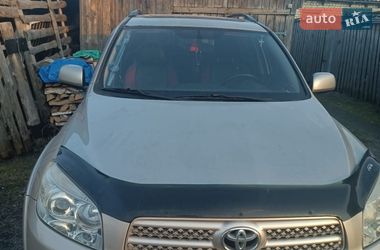 Внедорожник / Кроссовер Toyota RAV4 2006 в Рокитном