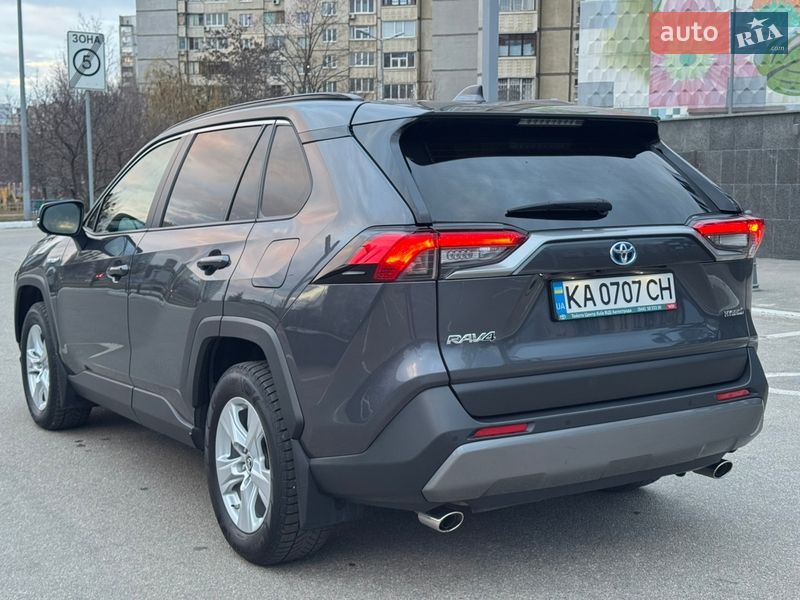 Позашляховик / Кросовер Toyota RAV4 2020 в Харкові