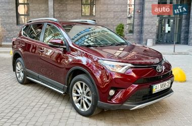Позашляховик / Кросовер Toyota RAV4 2015 в Києві