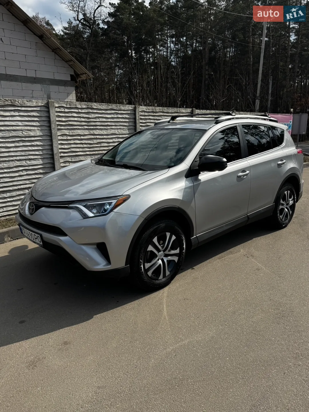 2017 Toyota RAV 4 - мініатюра 2