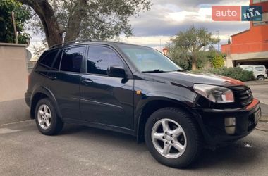 Внедорожник / Кроссовер Toyota RAV4 2003 в Умани