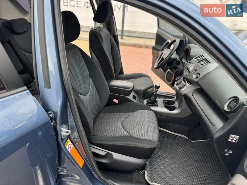 Позашляховик / Кросовер Toyota RAV4 2008 в Одесі