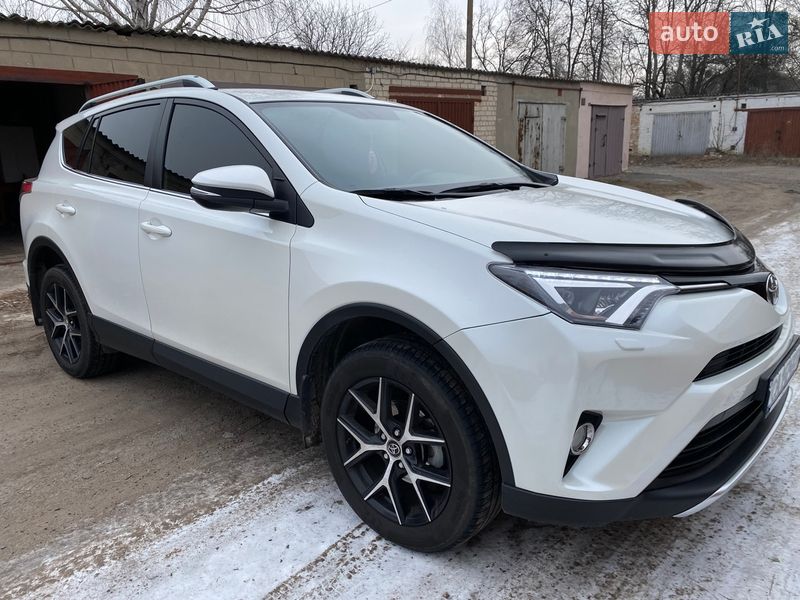 Toyota RAV4 2016